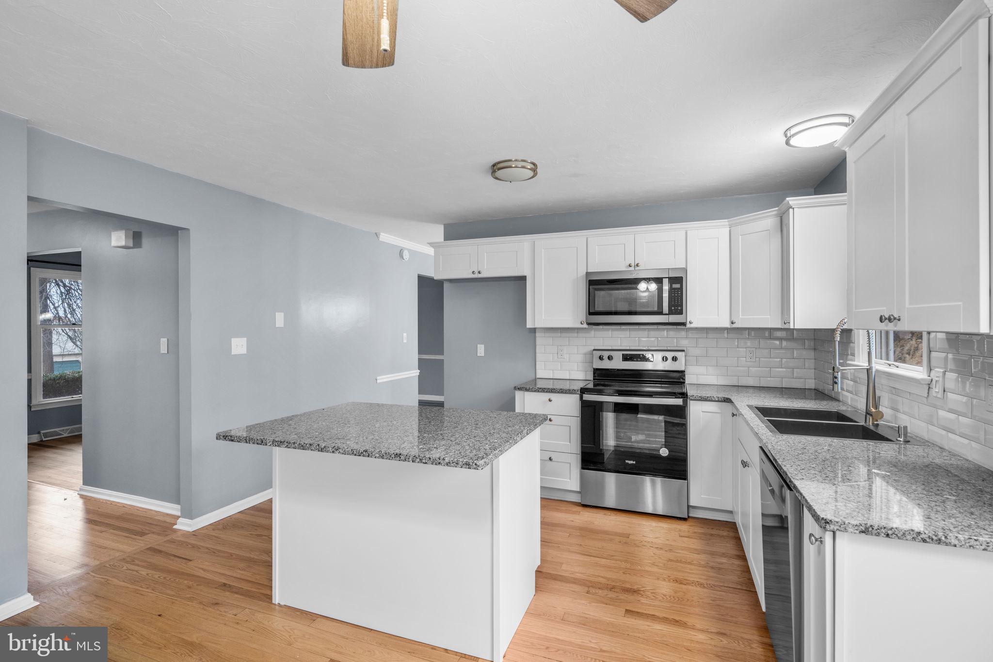 LEXINGTON MEADOWS - Residential