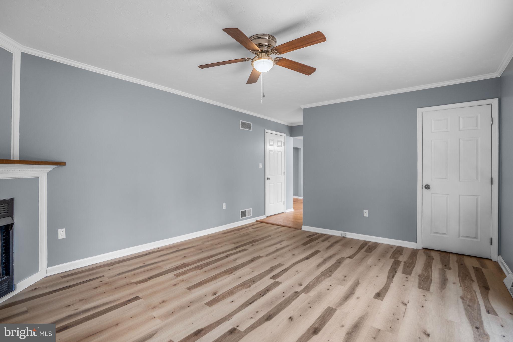 LEXINGTON MEADOWS - Residential