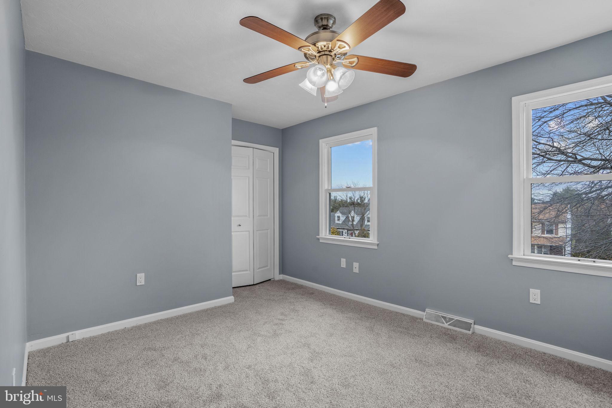 LEXINGTON MEADOWS - Residential