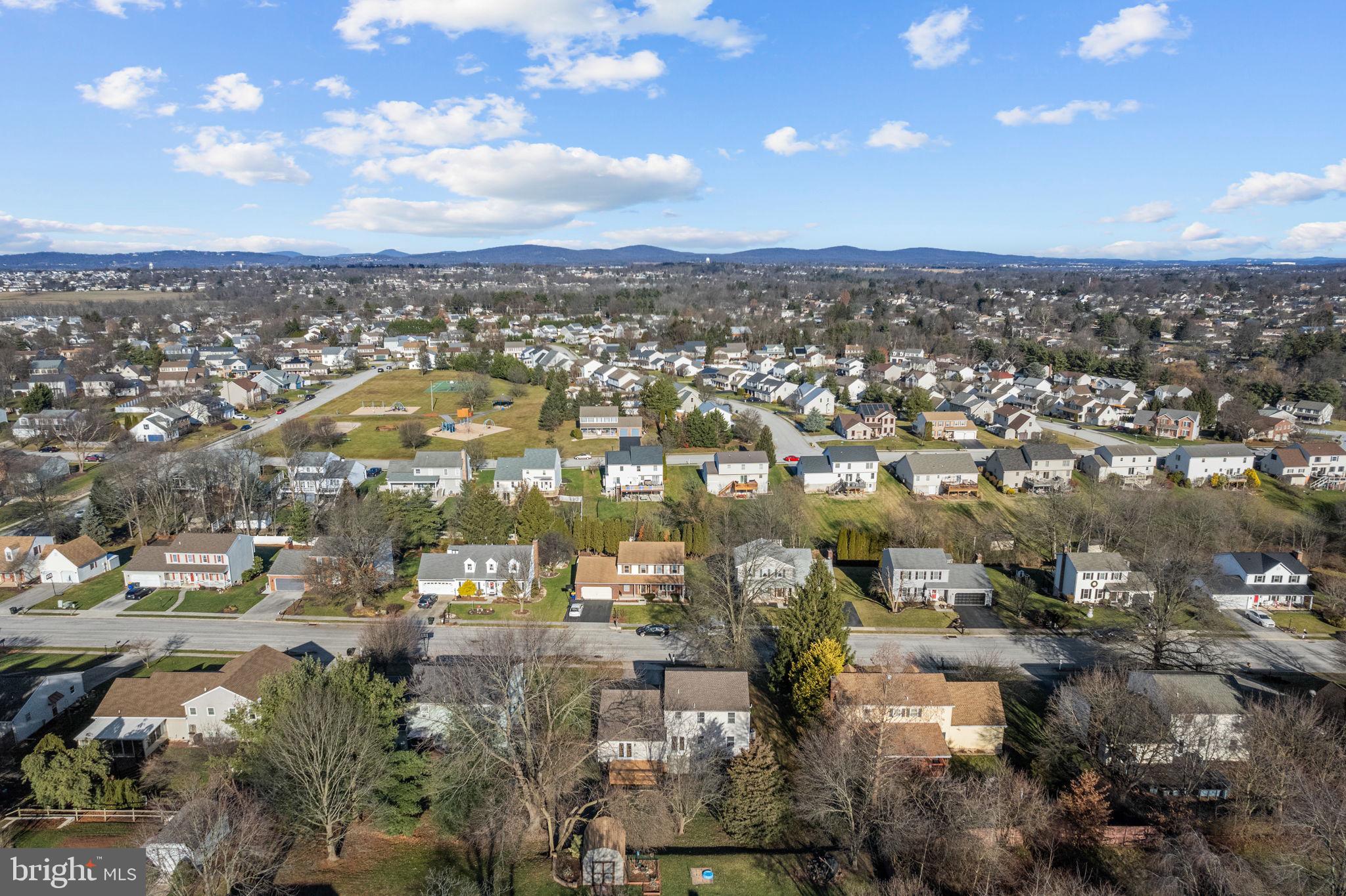 LEXINGTON MEADOWS - Residential