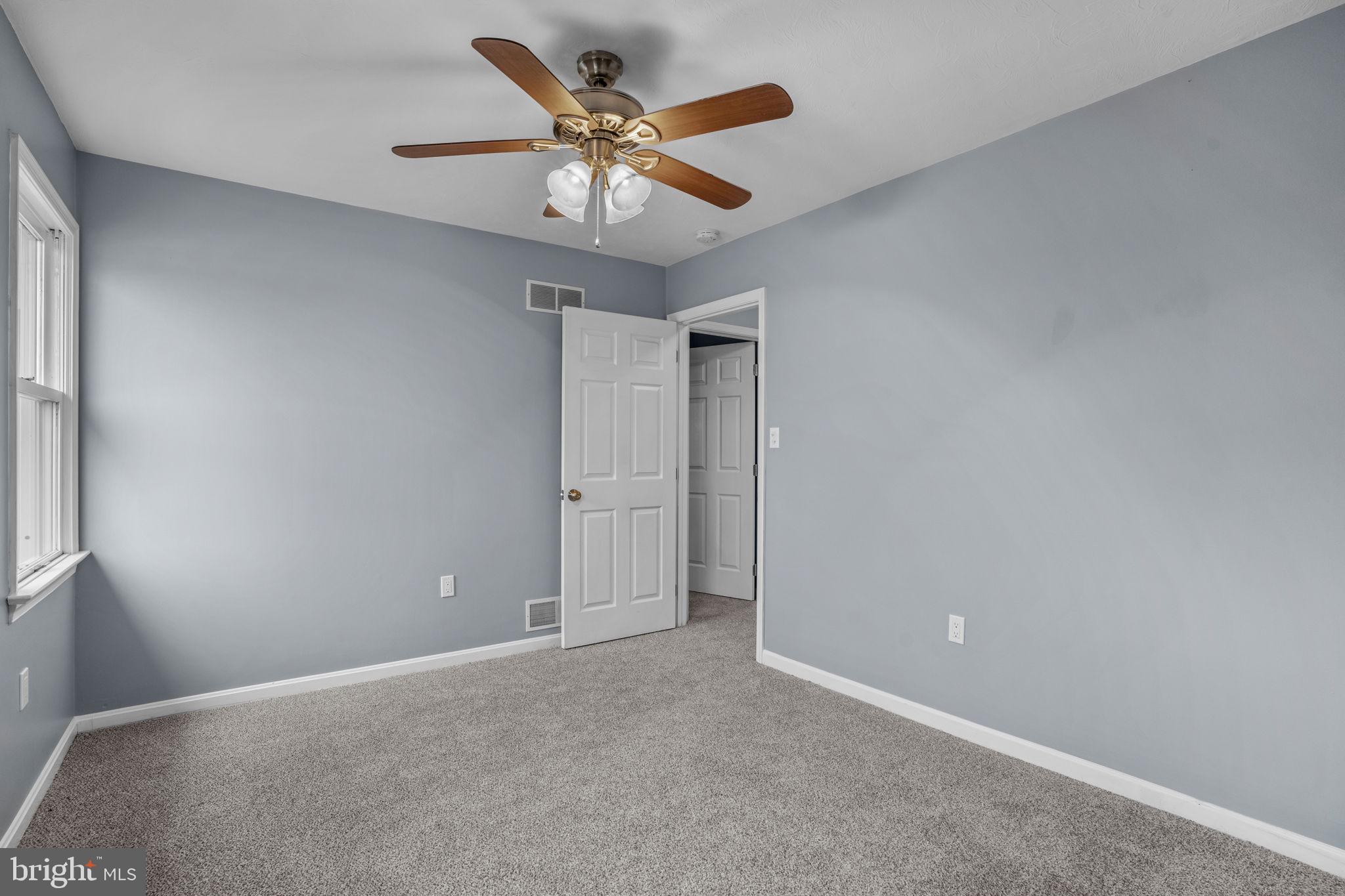 LEXINGTON MEADOWS - Residential
