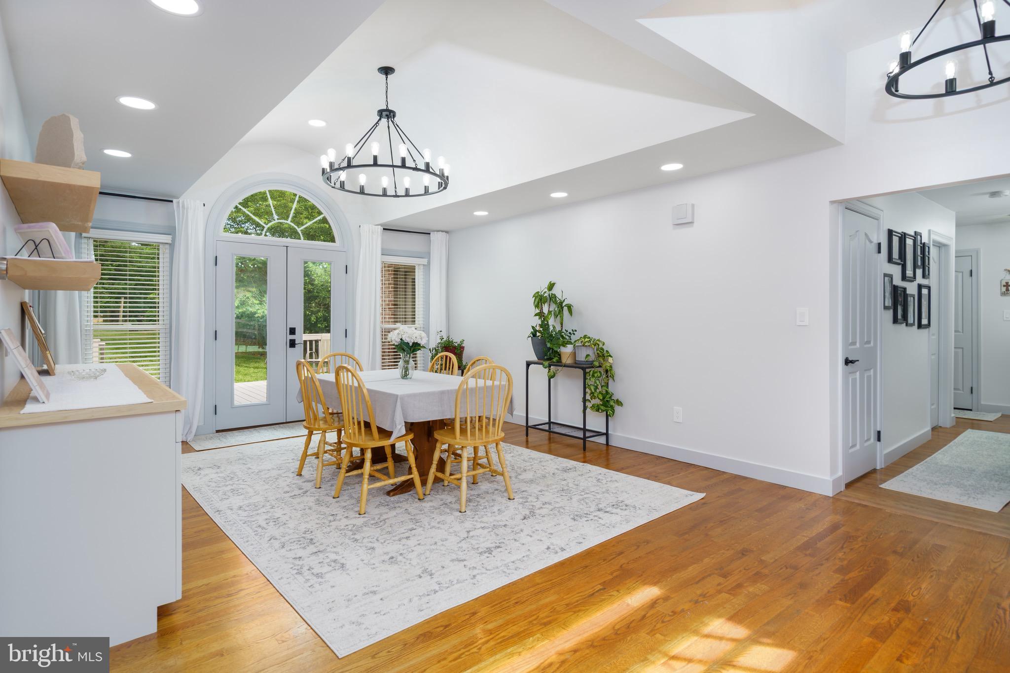 EASTLAND - Residential