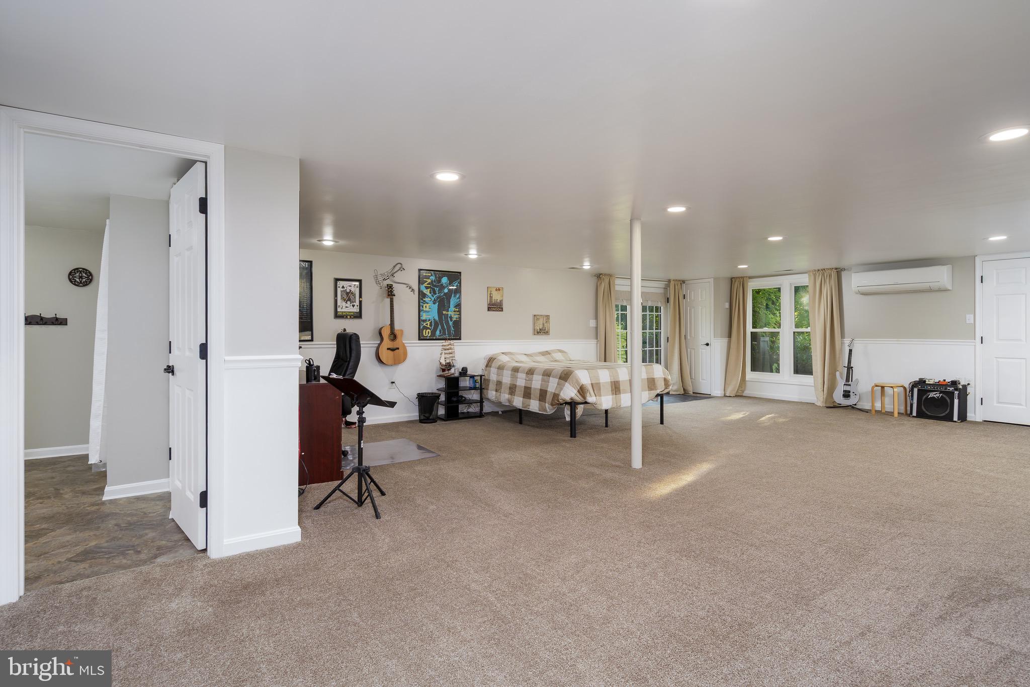 EASTLAND - Residential