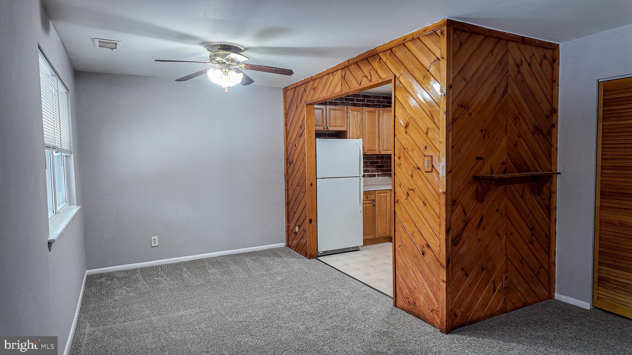 3303 S KESWICK CIRCLE