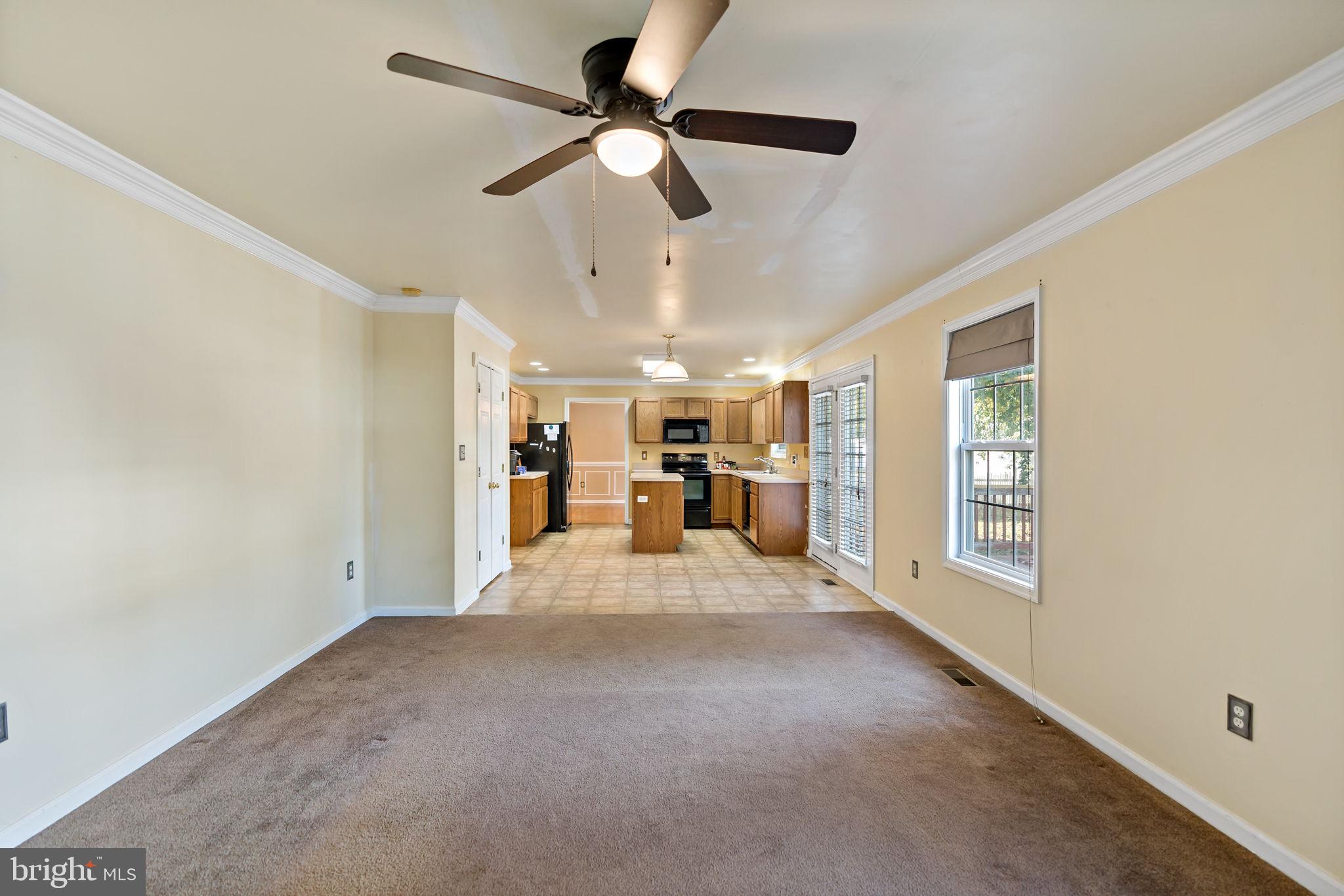 CRESTFIELD - Residential