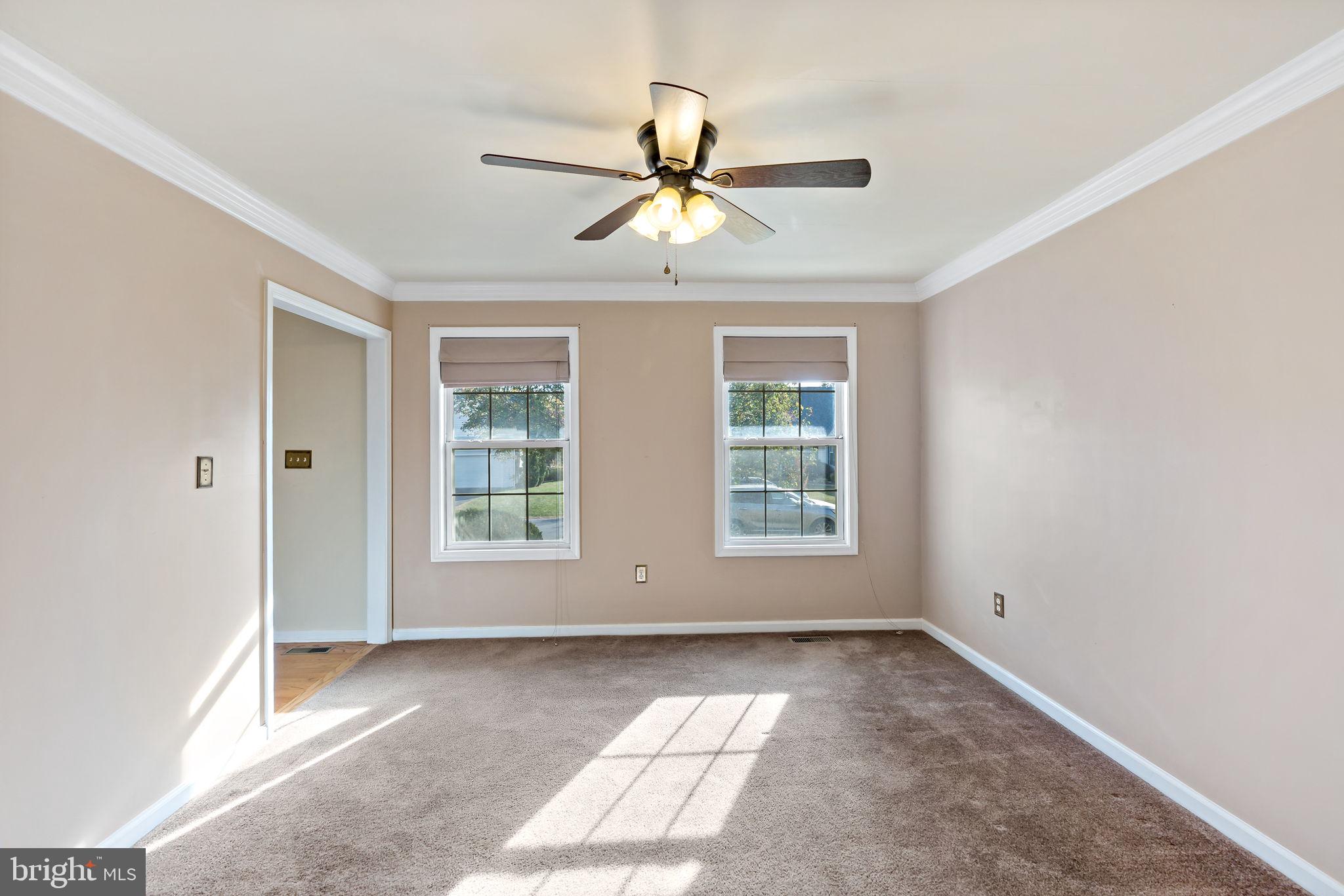 CRESTFIELD - Residential