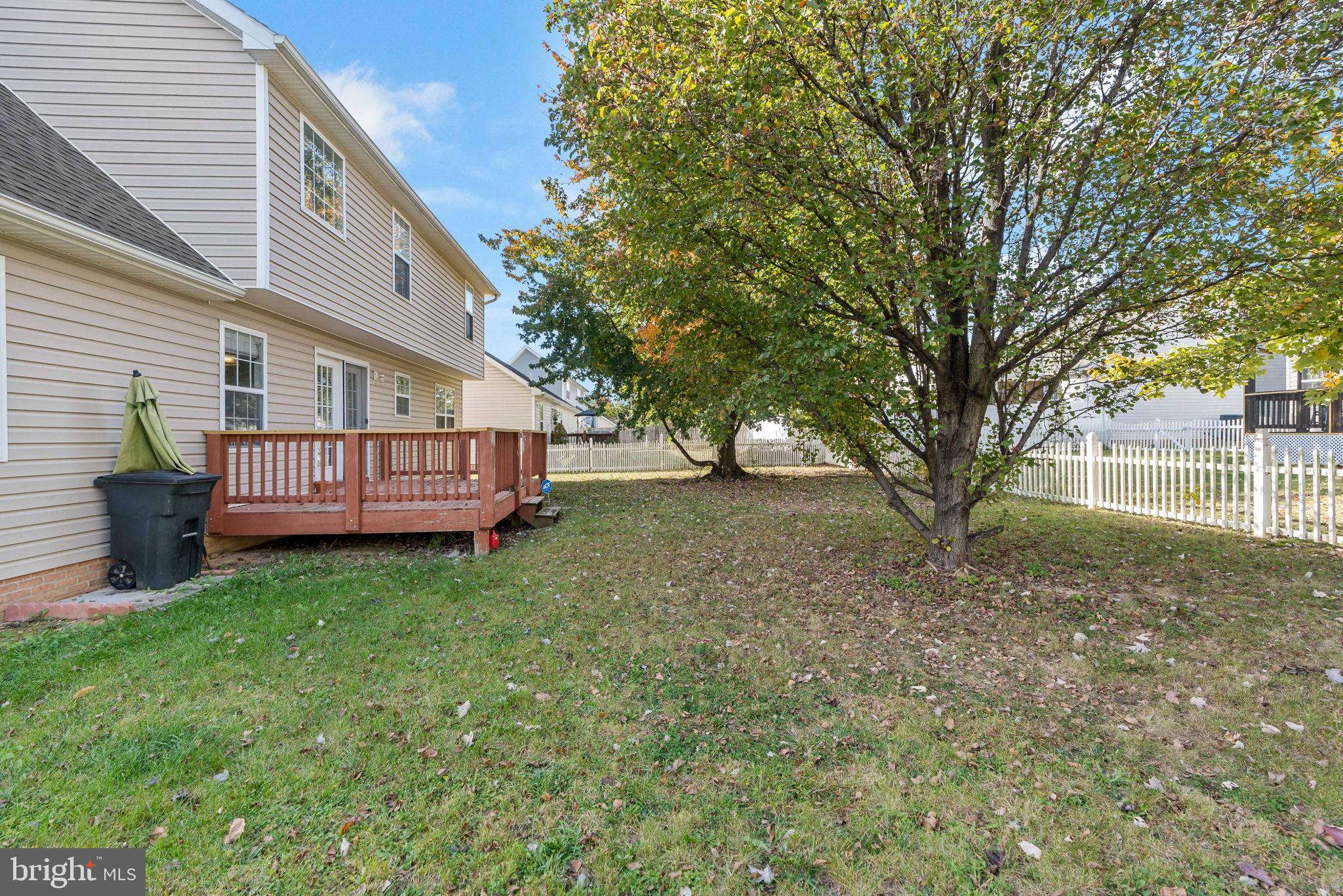 CRESTFIELD - Residential