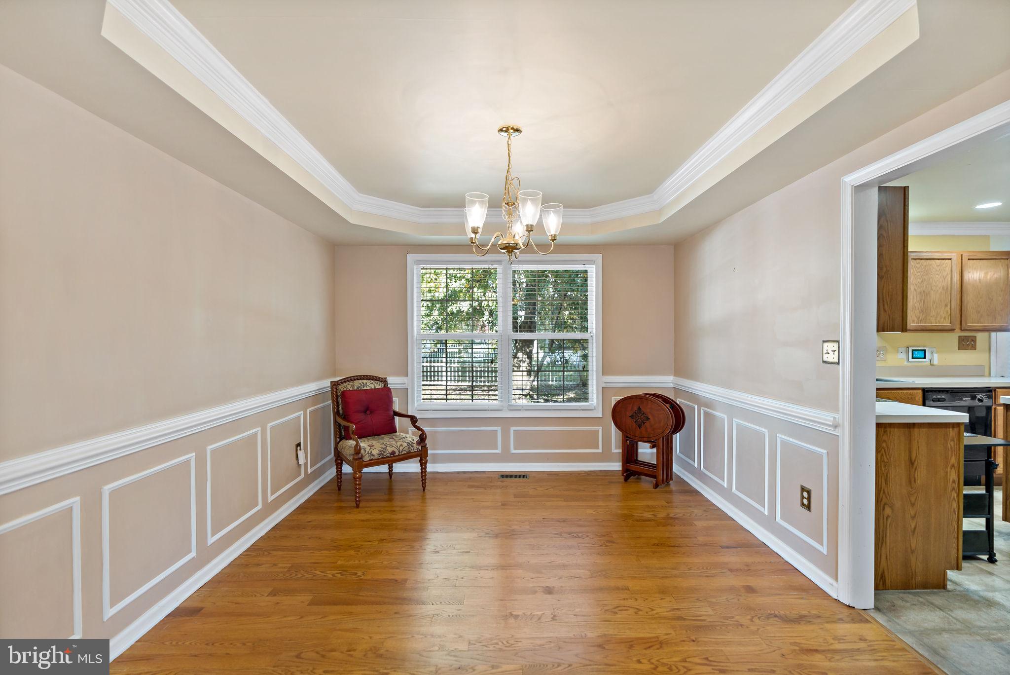 CRESTFIELD - Residential