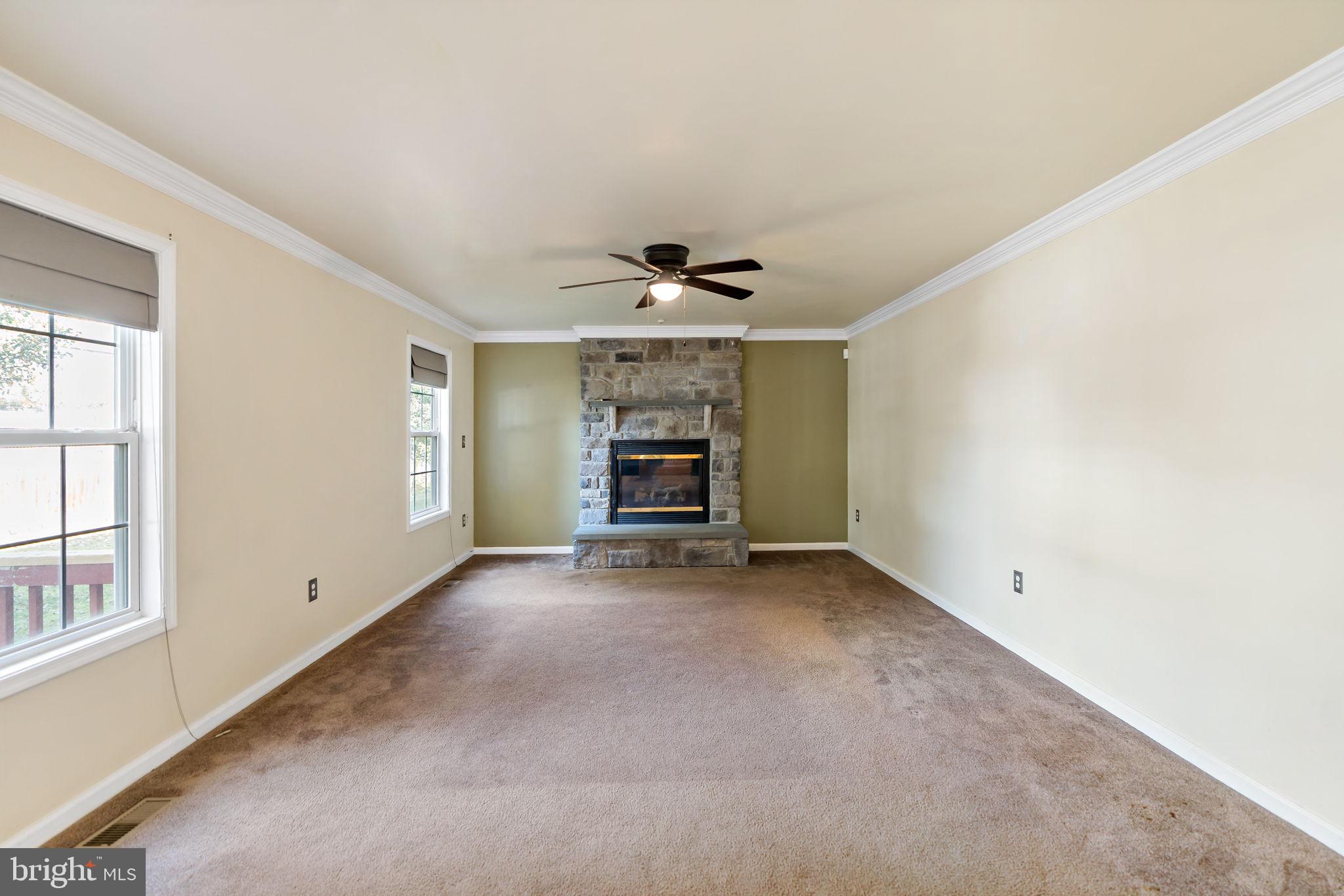 CRESTFIELD - Residential