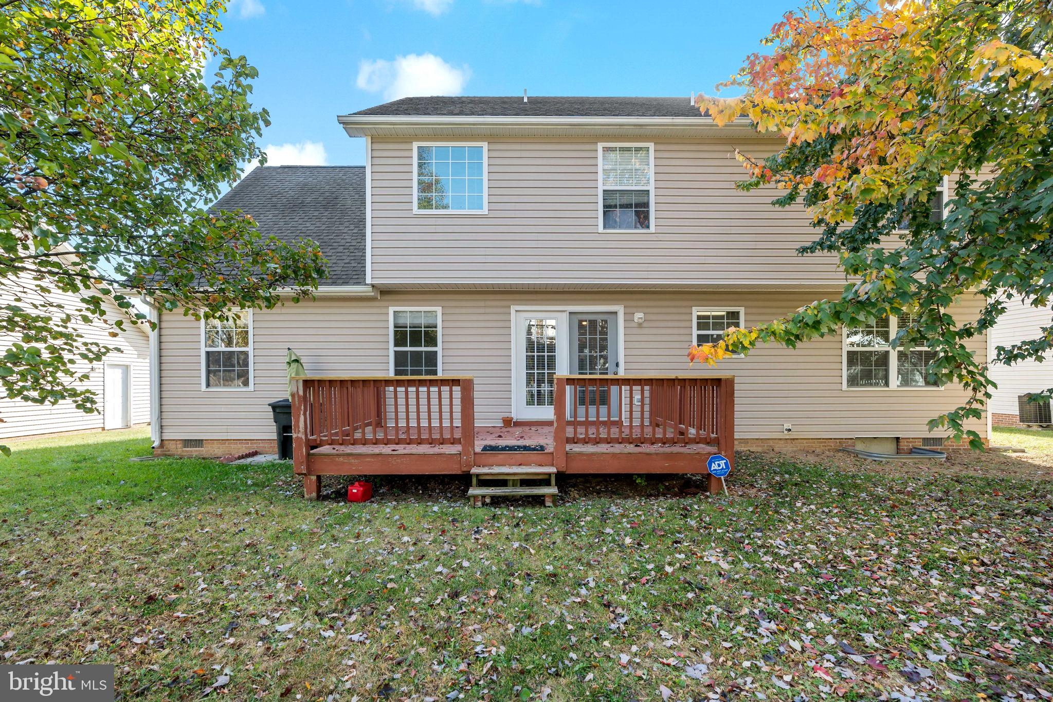 CRESTFIELD - Residential