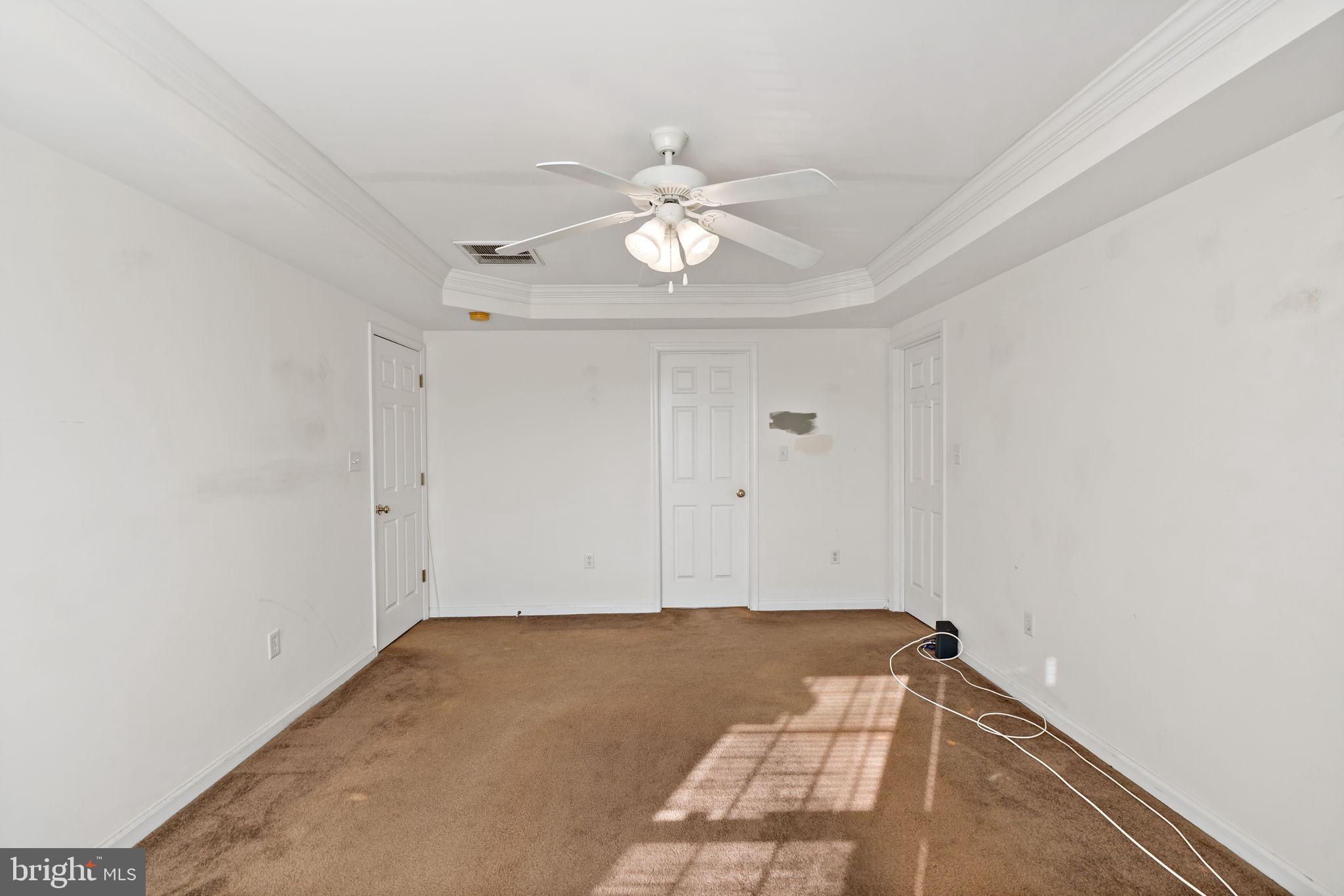 CRESTFIELD - Residential