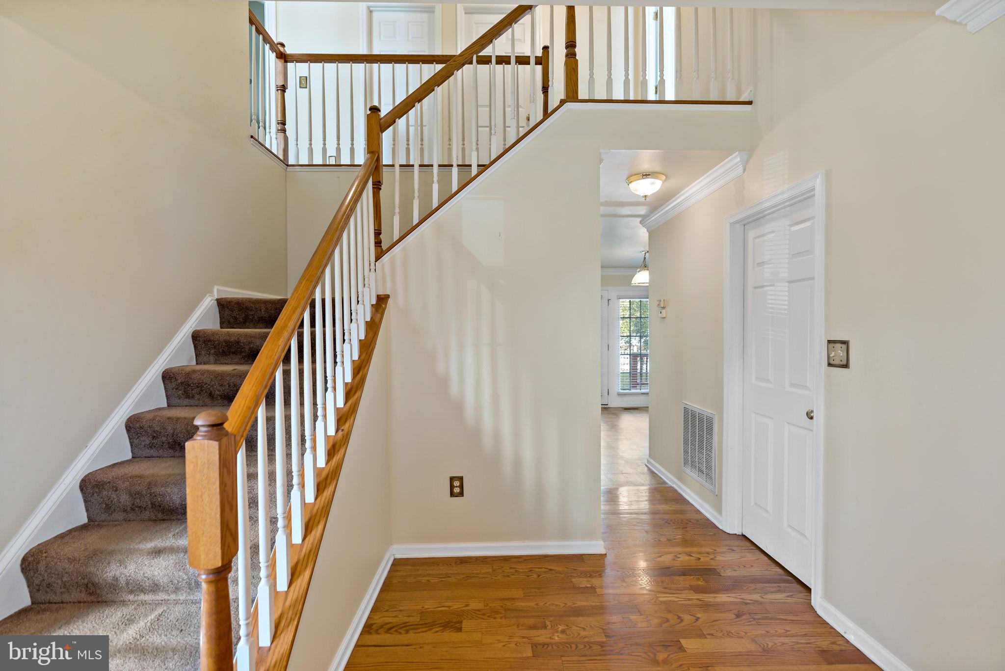 CRESTFIELD - Residential