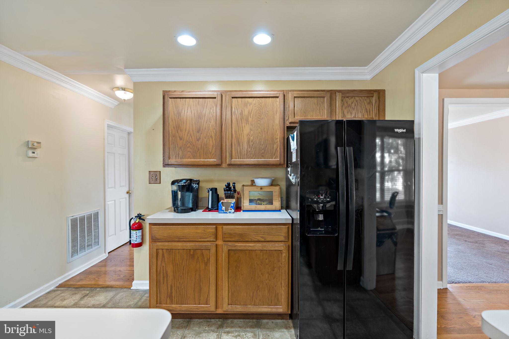 CRESTFIELD - Residential