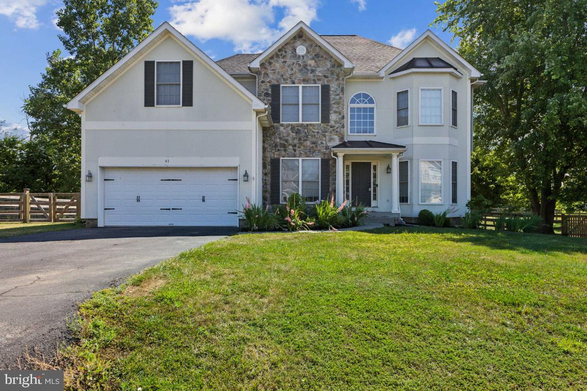 LOCUST HILL - Residential Lease