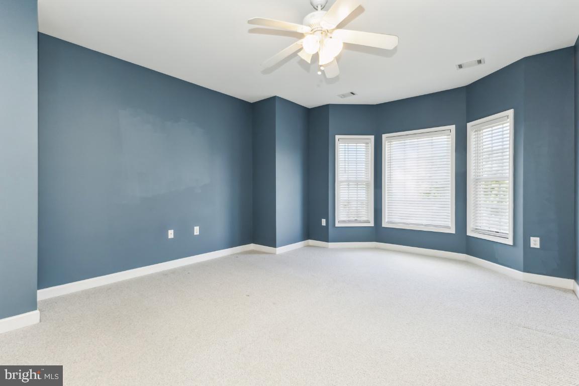 LOCUST HILL - Residential Lease