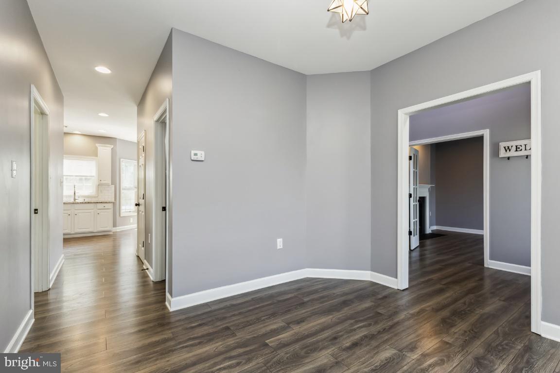 LOCUST HILL - Residential Lease