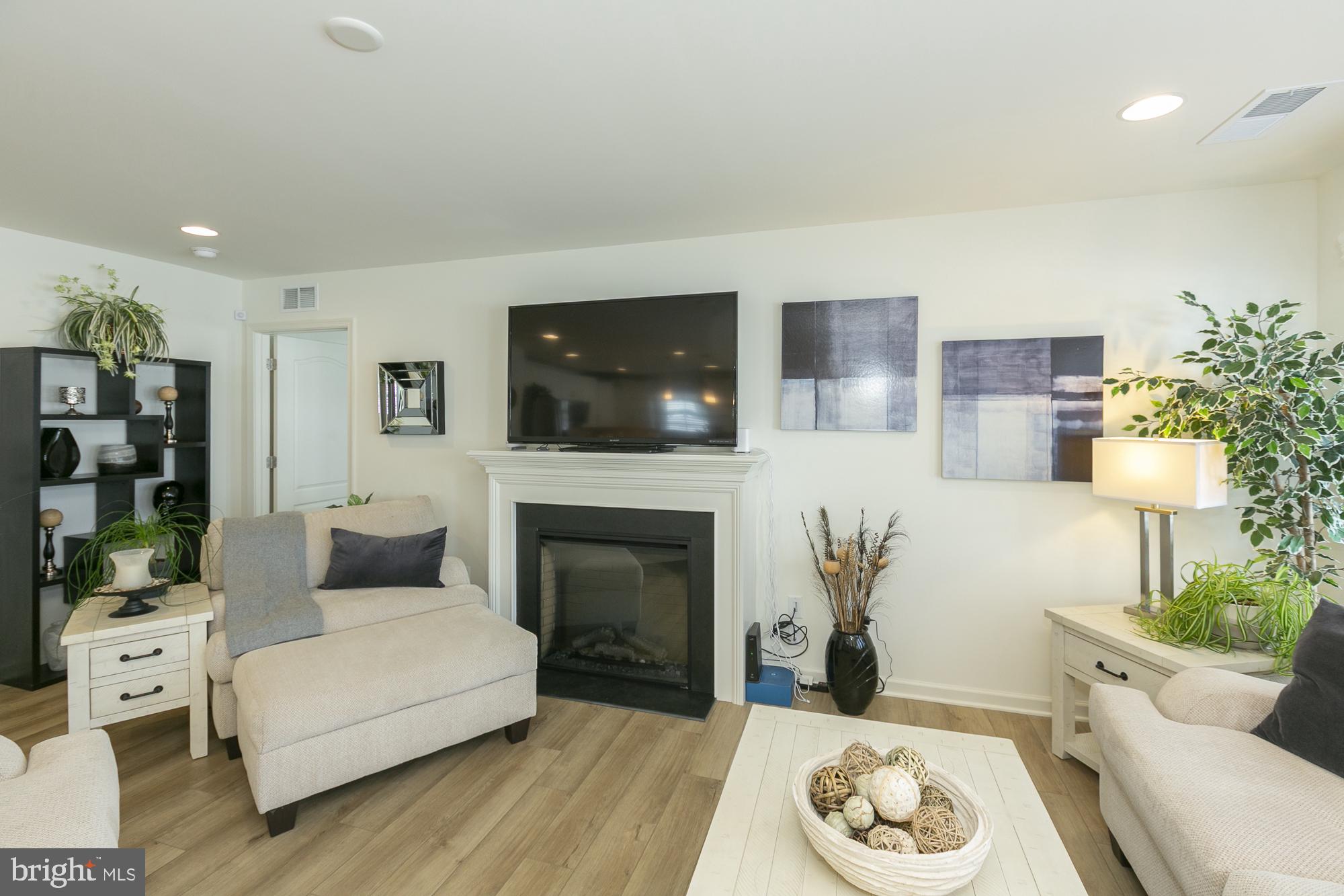 OVERLOOK AT RIVERSIDE - Residential