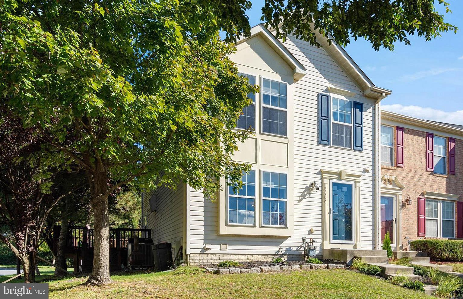 EATON SQUARE - Residential