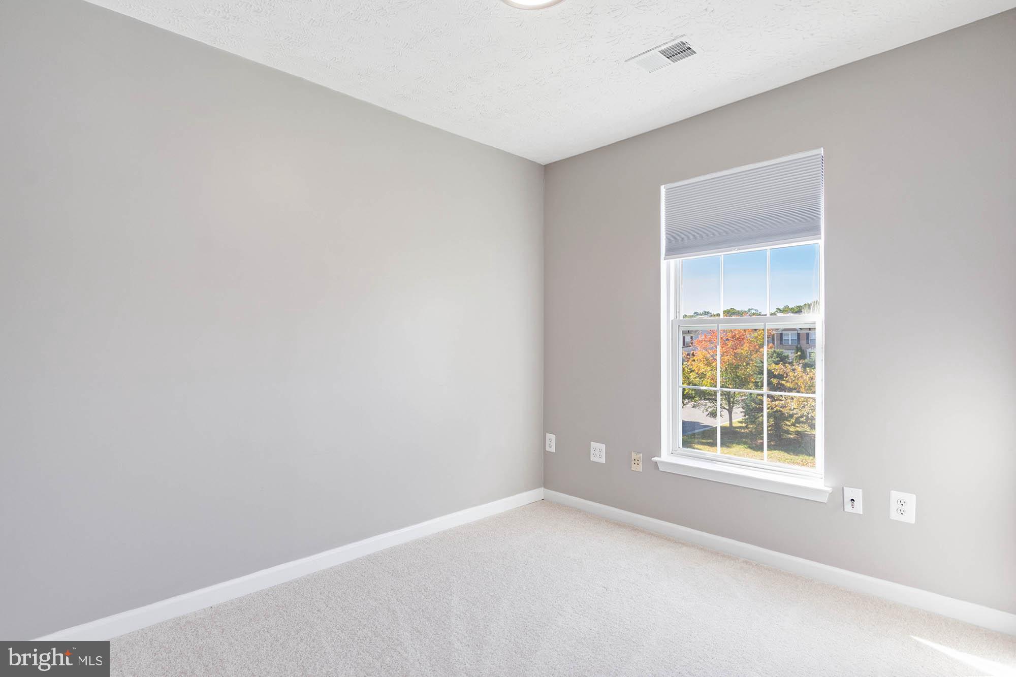 EATON SQUARE - Residential