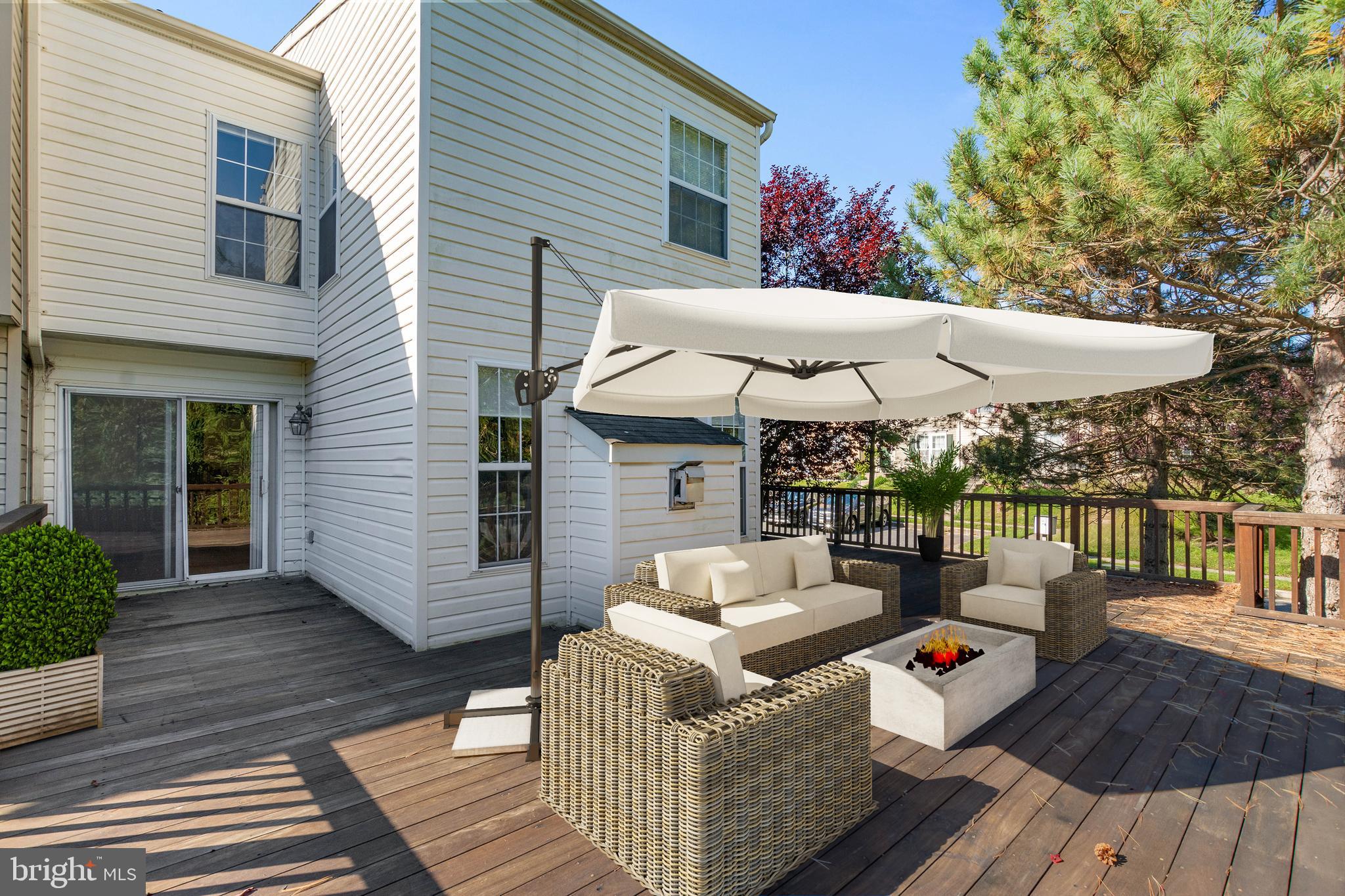 EATON SQUARE - Residential