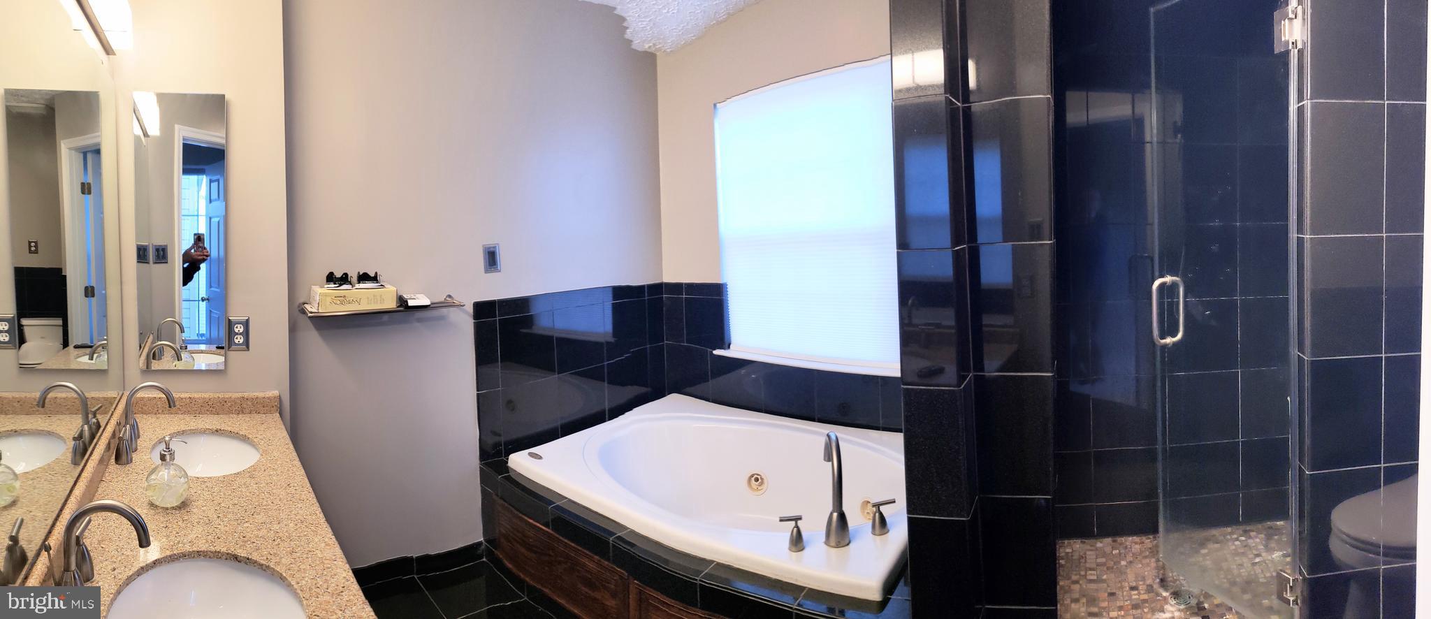 EATON SQUARE - Residential