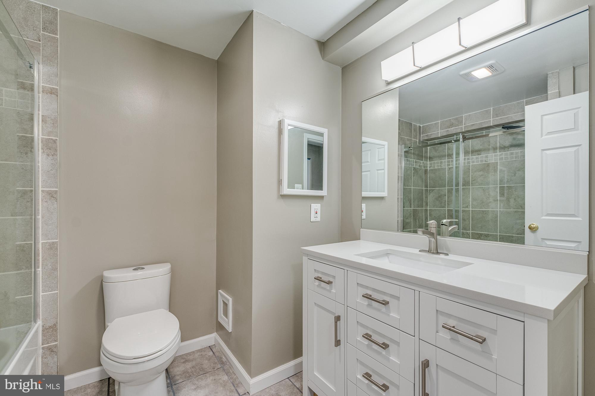 EATON SQUARE - Residential