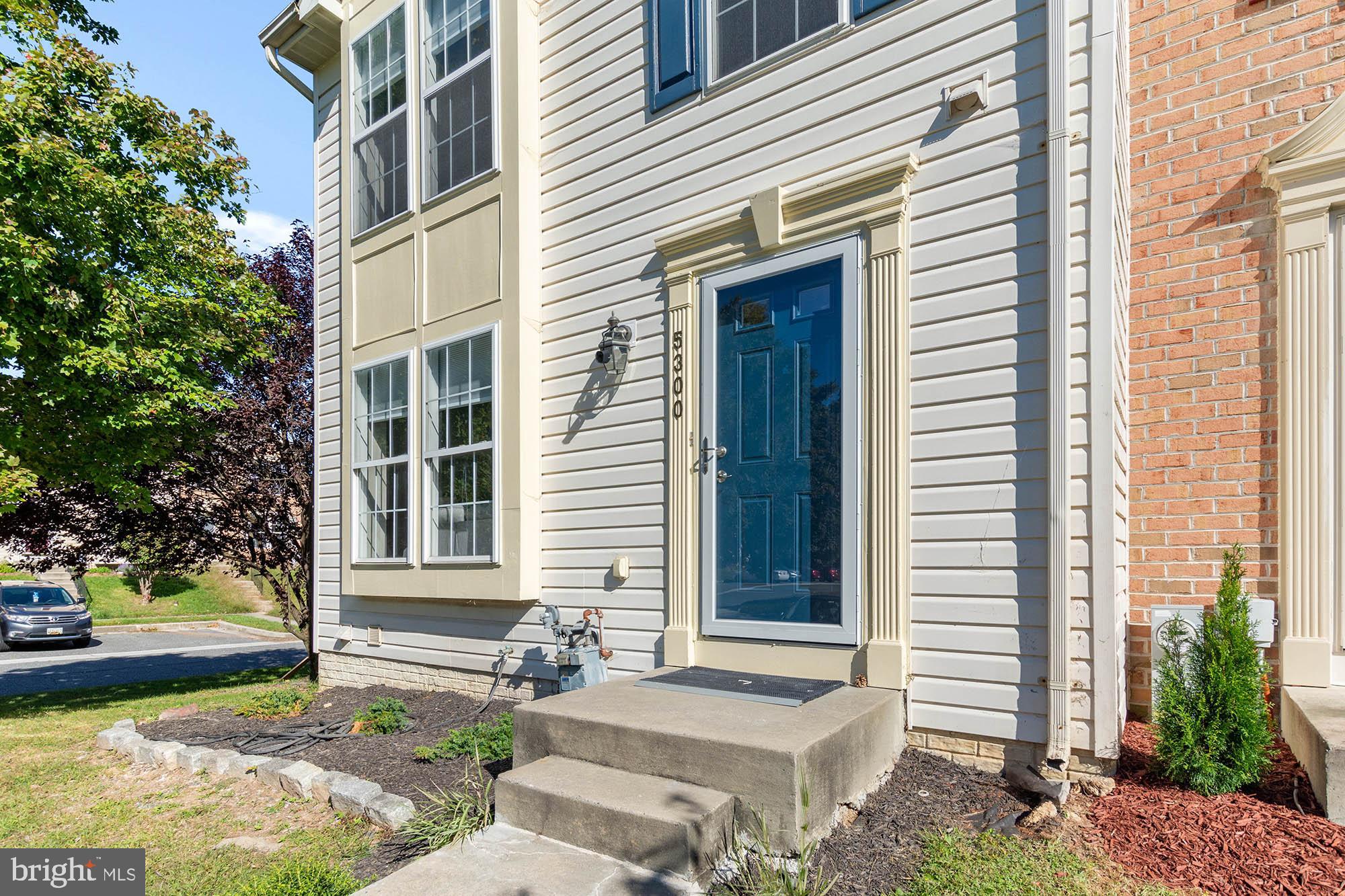 EATON SQUARE - Residential