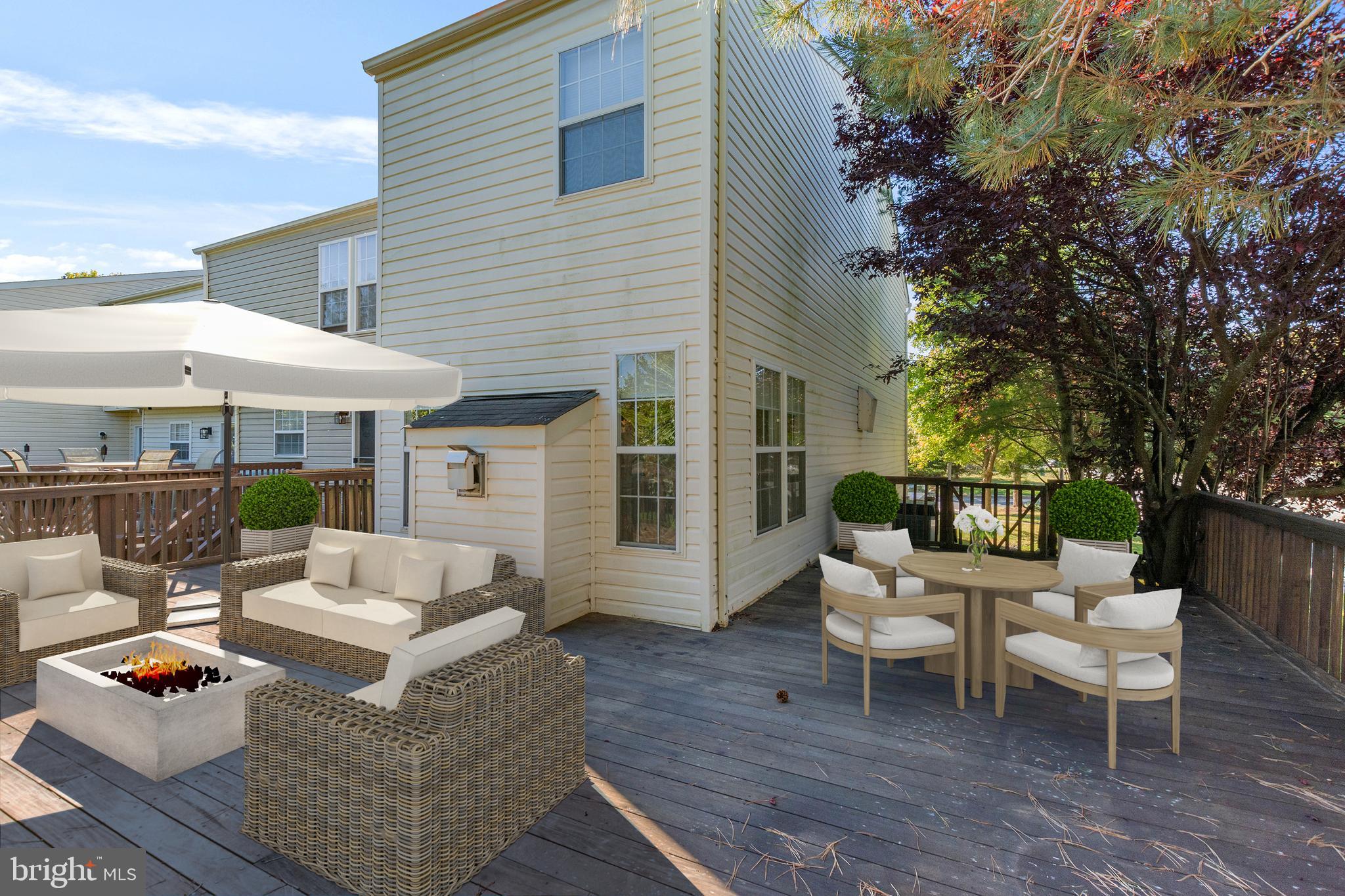 EATON SQUARE - Residential