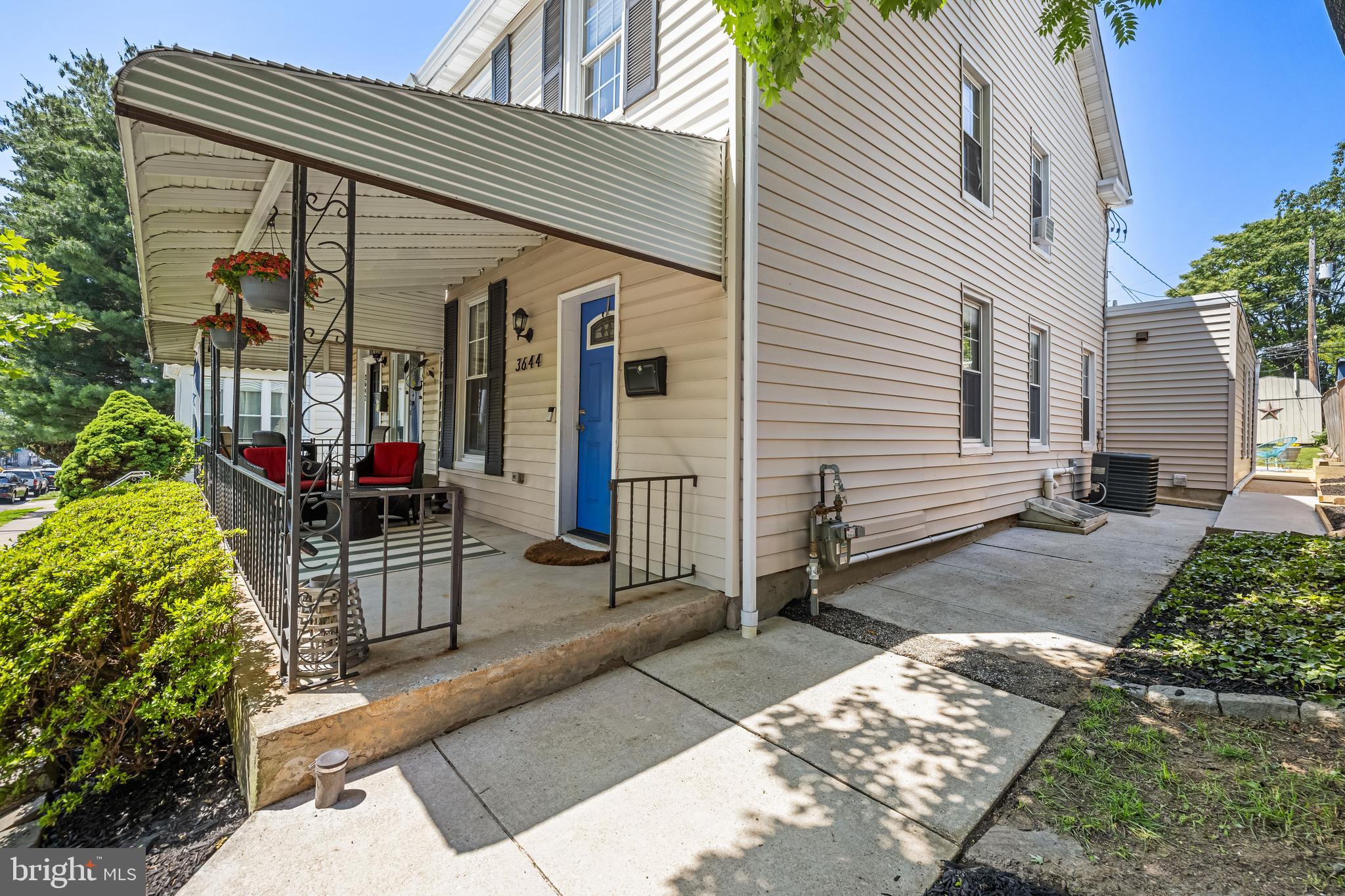 3644 ELM AVENUE