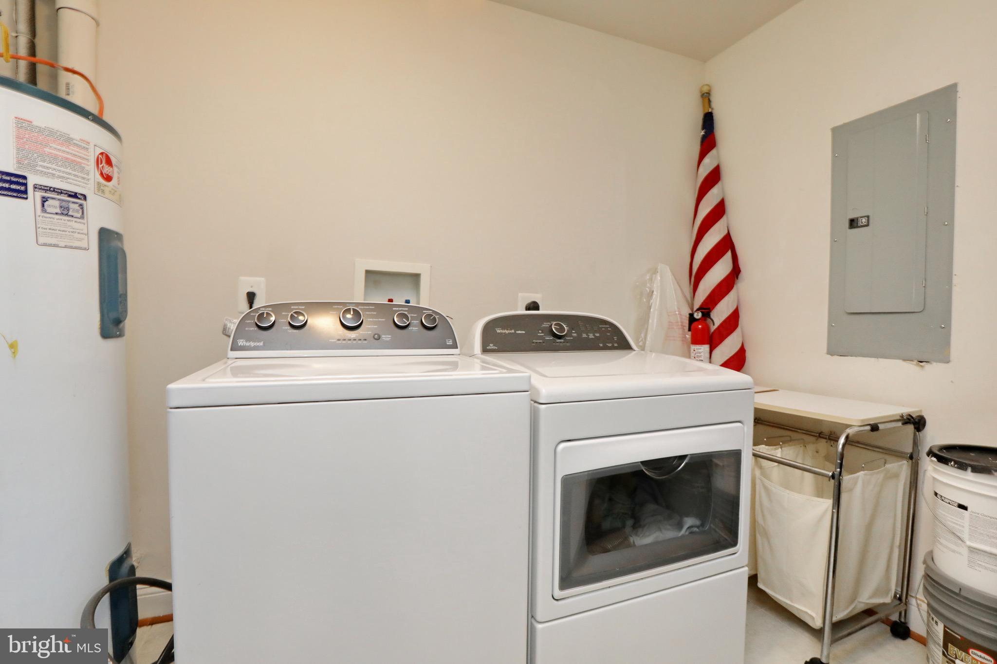 COBB ISLAND - Residential