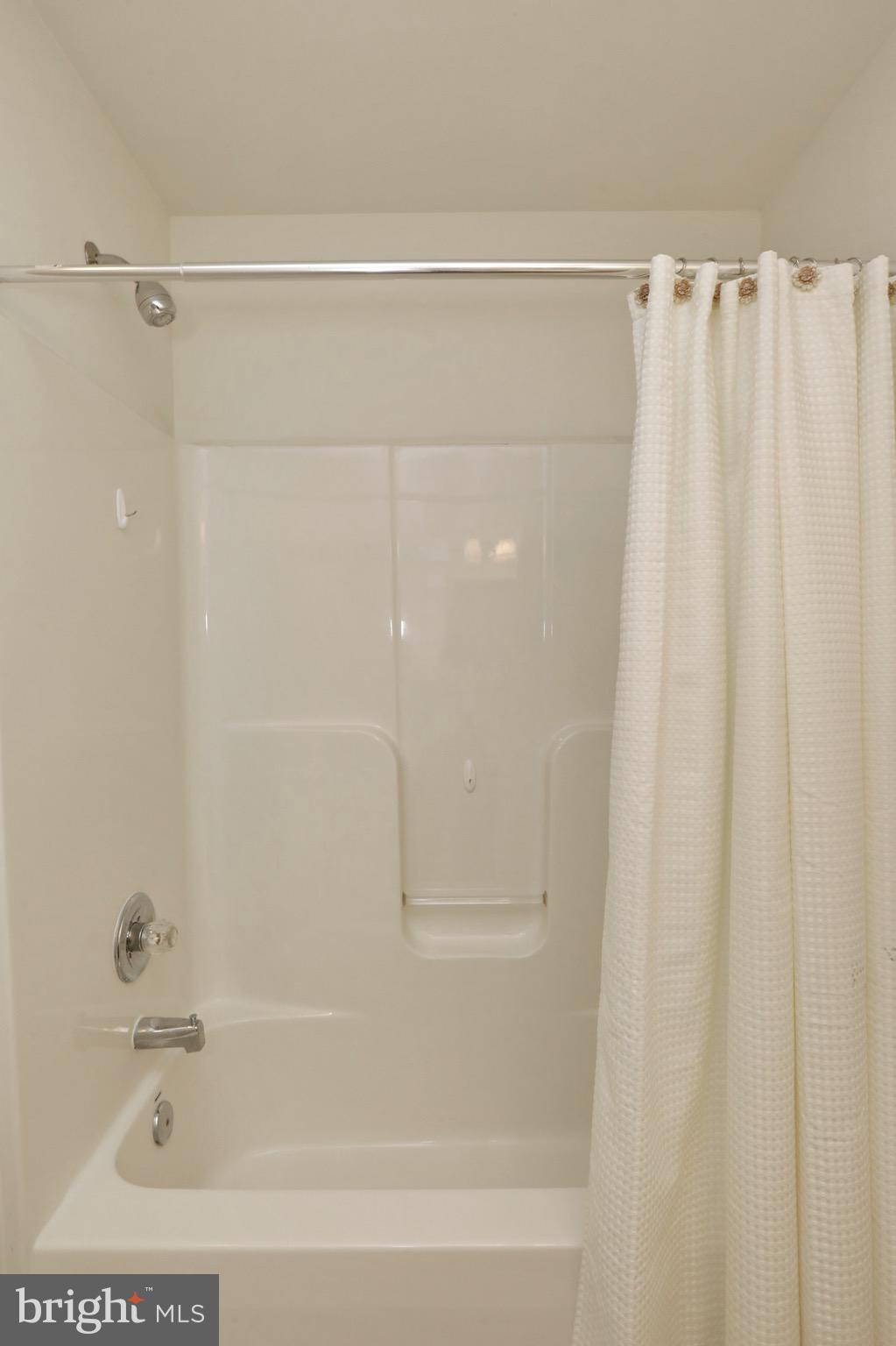 COBB ISLAND - Residential