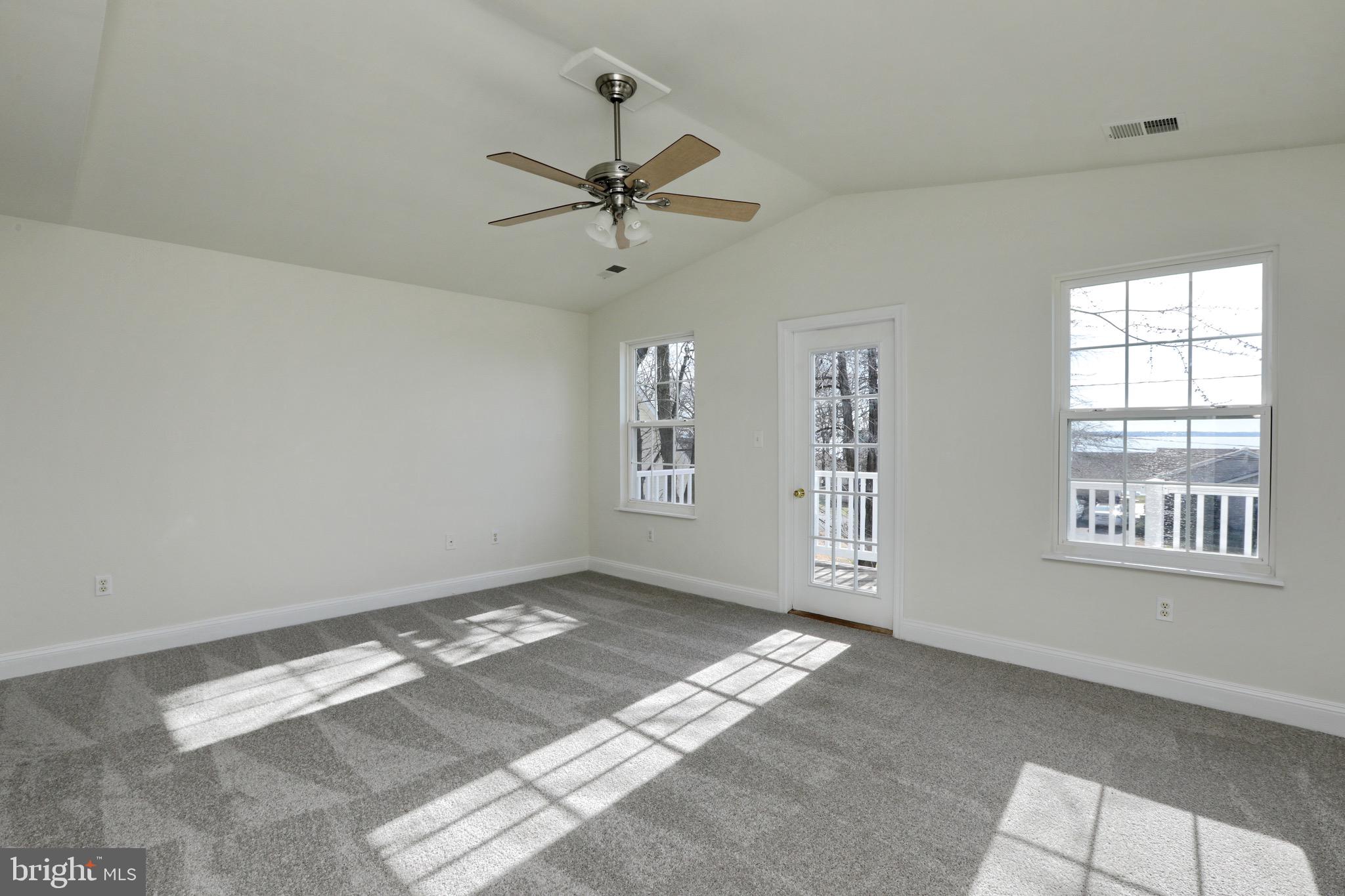 COBB ISLAND - Residential