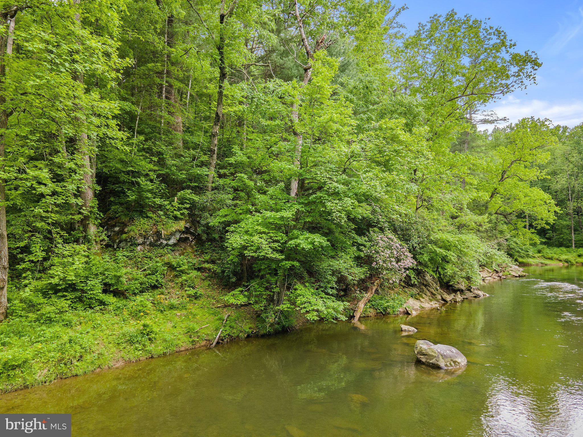 SEVEN SPRINGS - Land
