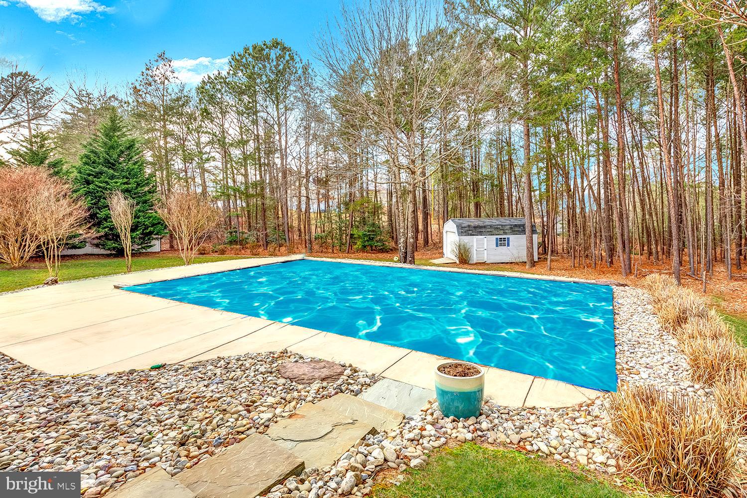 AUGUST RUN - Residential