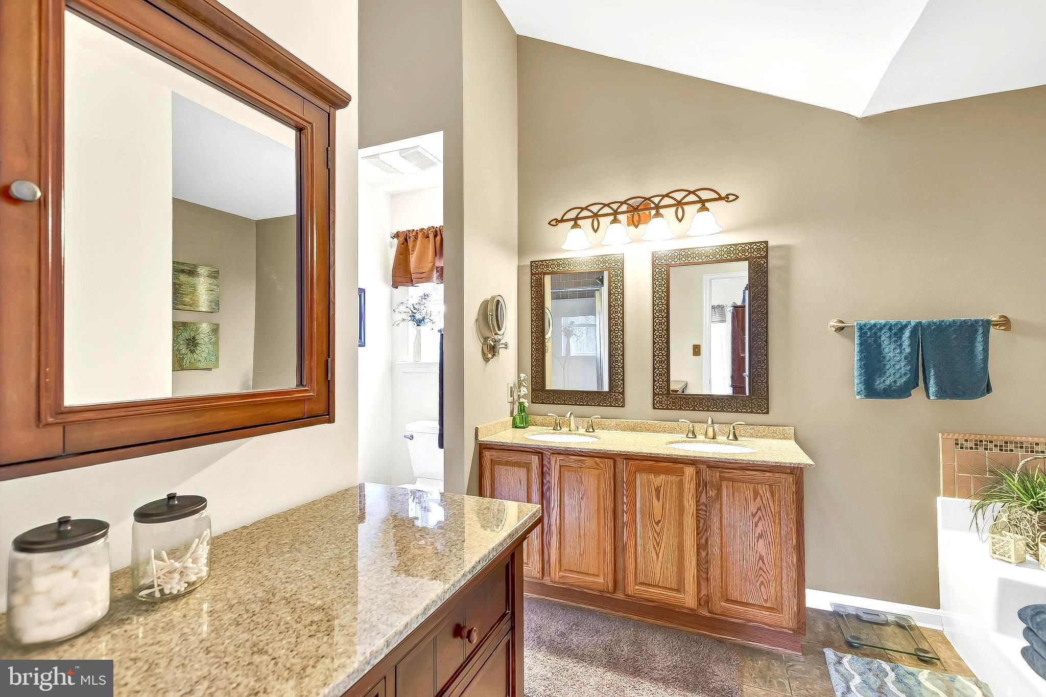 AUGUST RUN - Residential