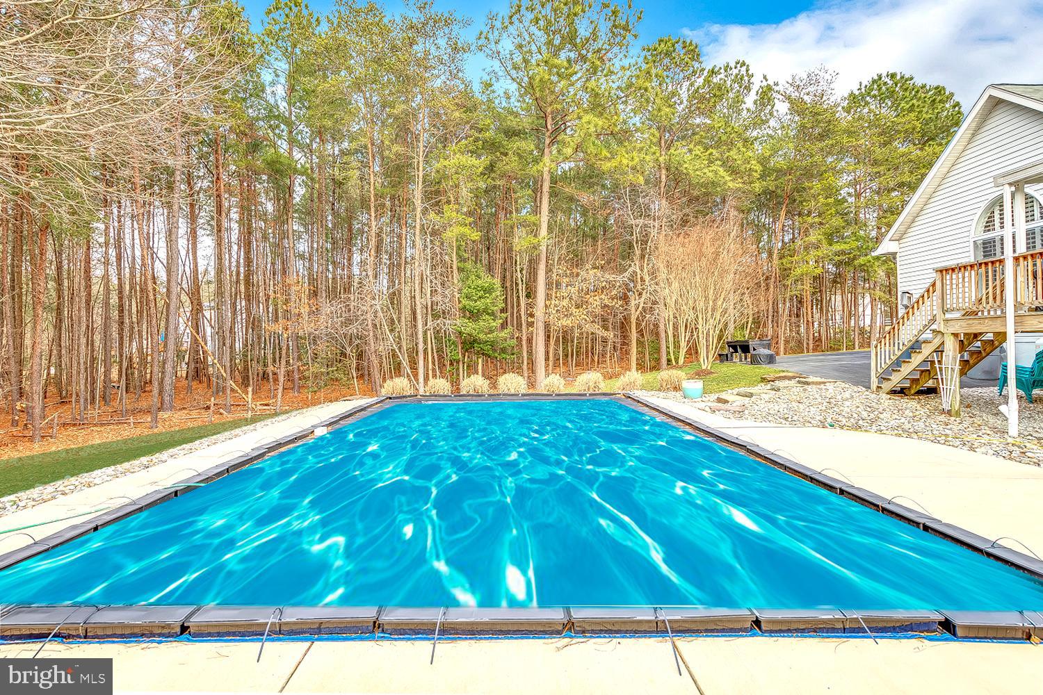 AUGUST RUN - Residential