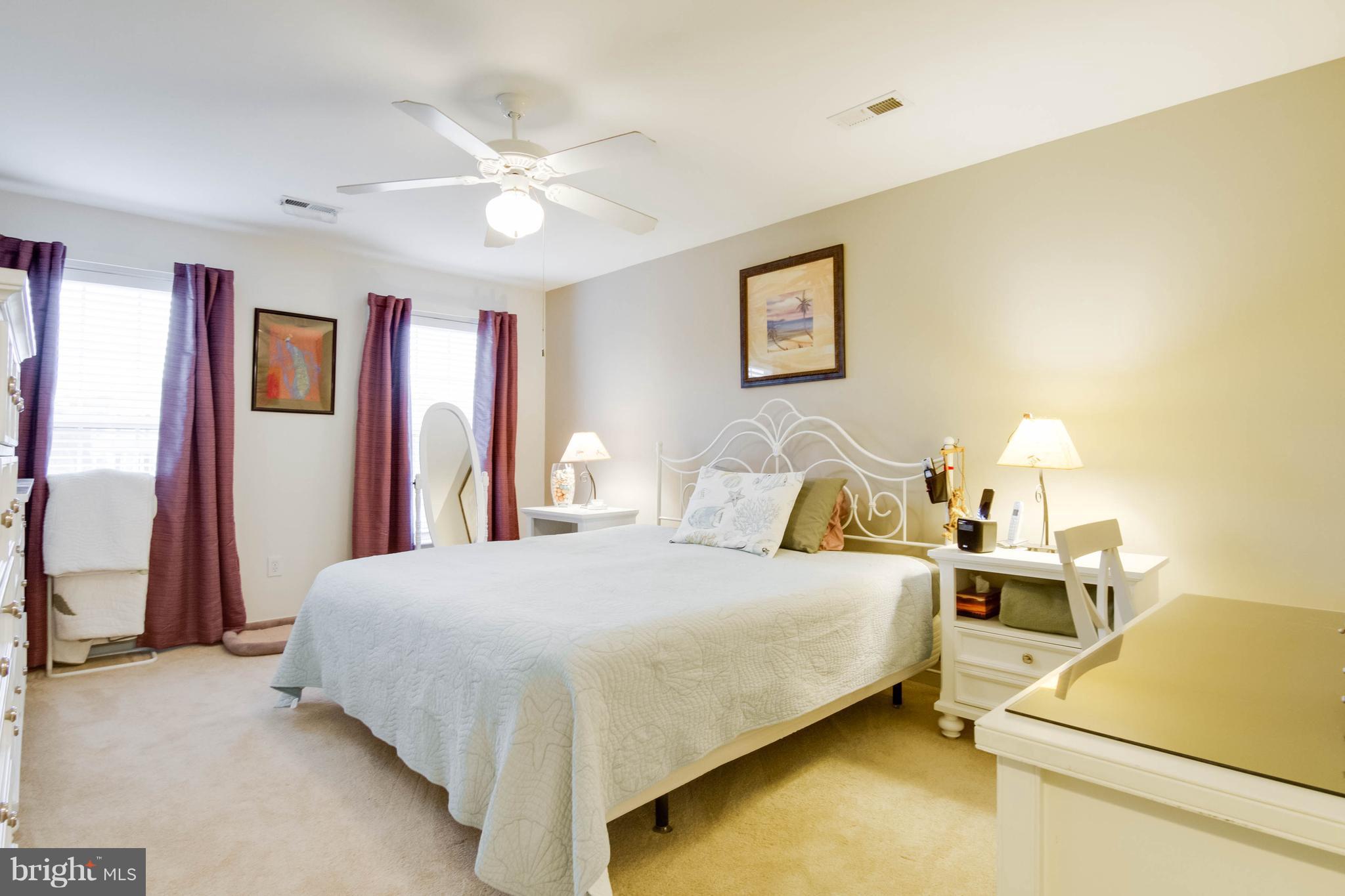 MAPLE GROVE - Residential