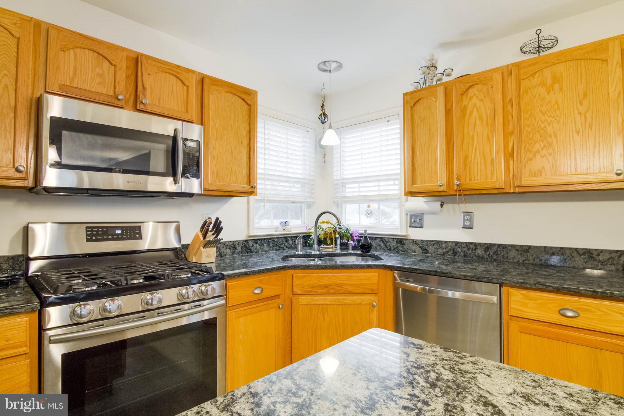 MAPLE GROVE - Residential