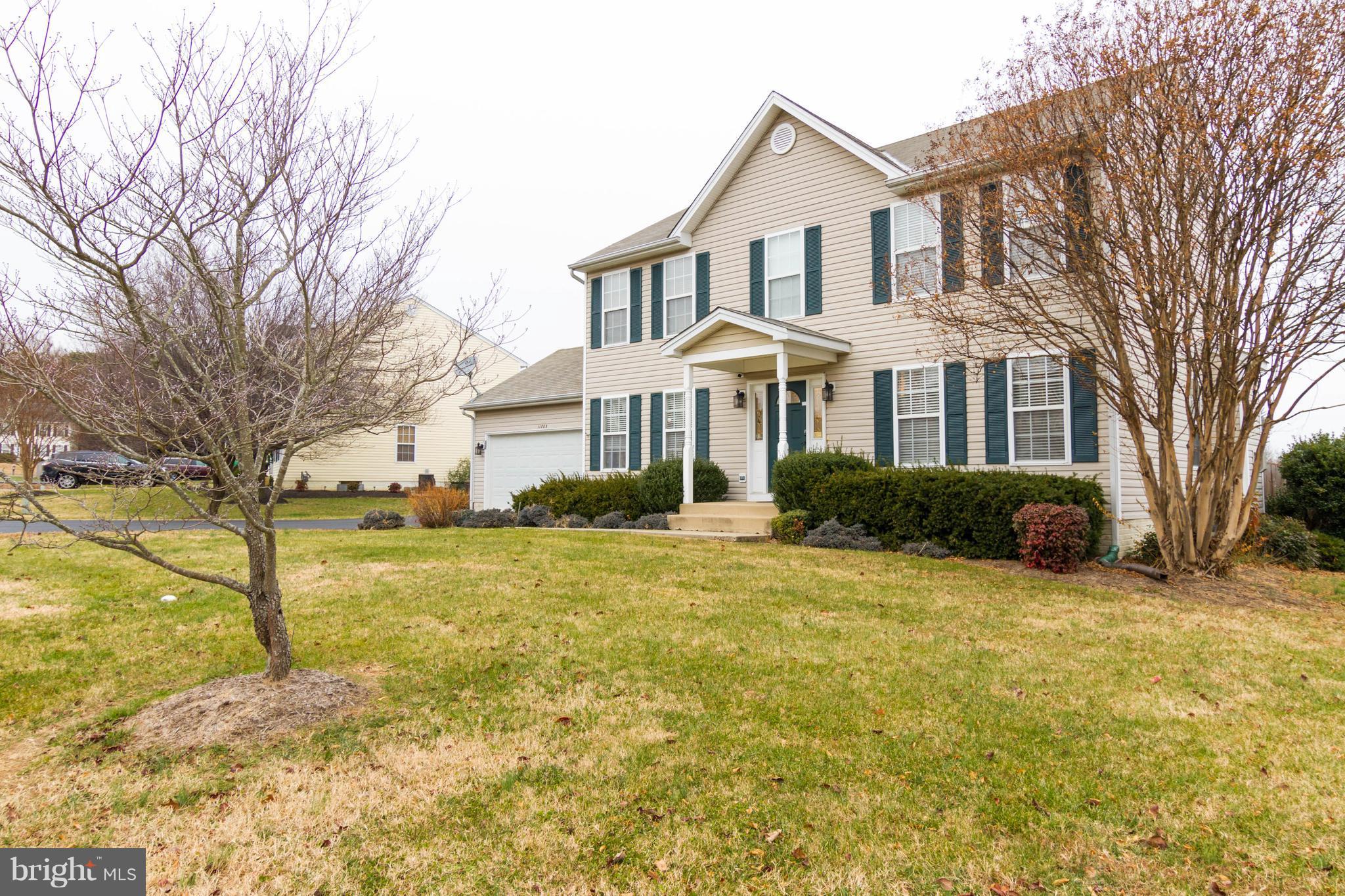 MAPLE GROVE - Residential