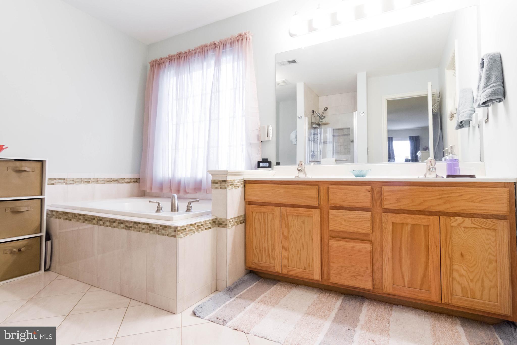 MAPLE GROVE - Residential