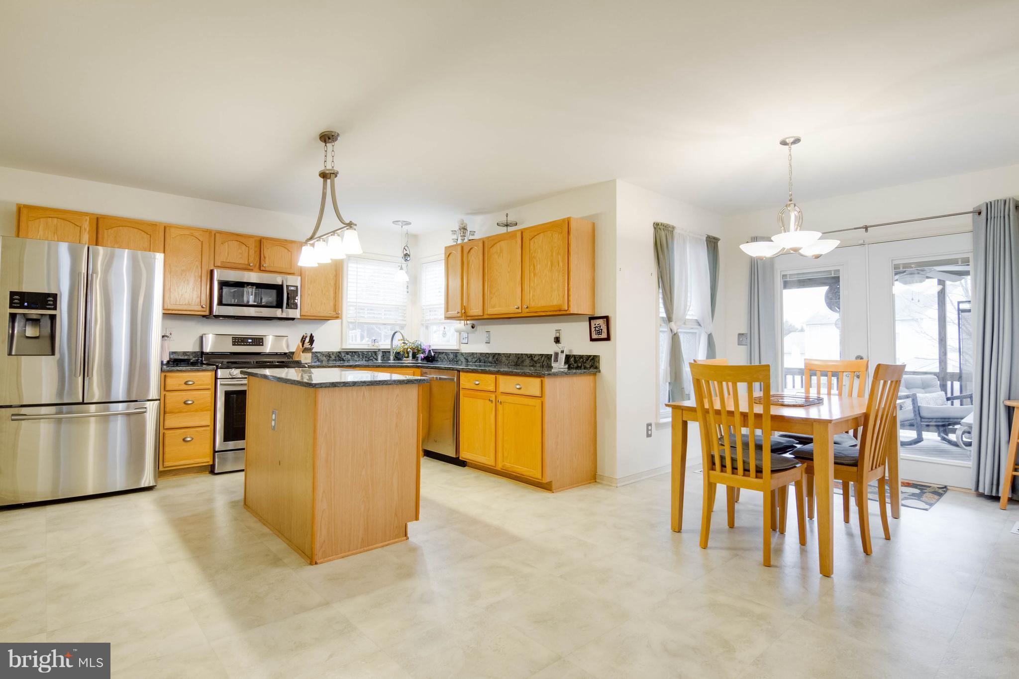 MAPLE GROVE - Residential