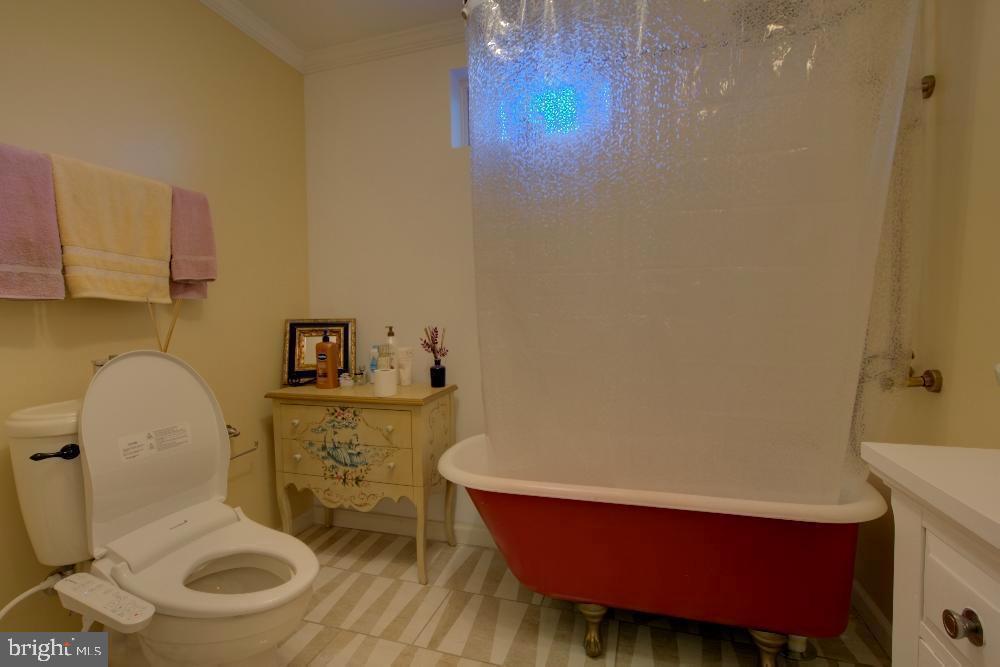 PARK HEIGHTS - Residential Lease