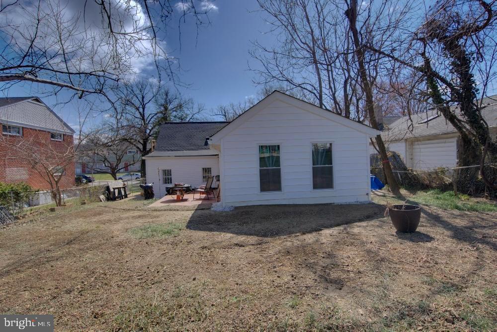 PARK HEIGHTS - Residential Lease