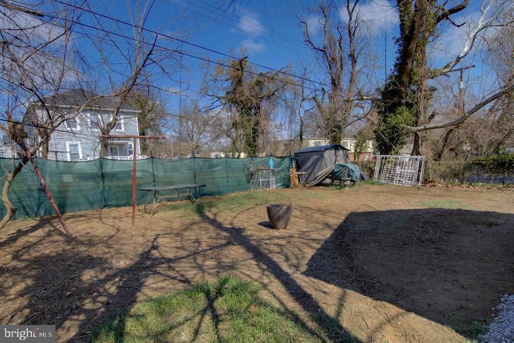 PARK HEIGHTS - Residential Lease