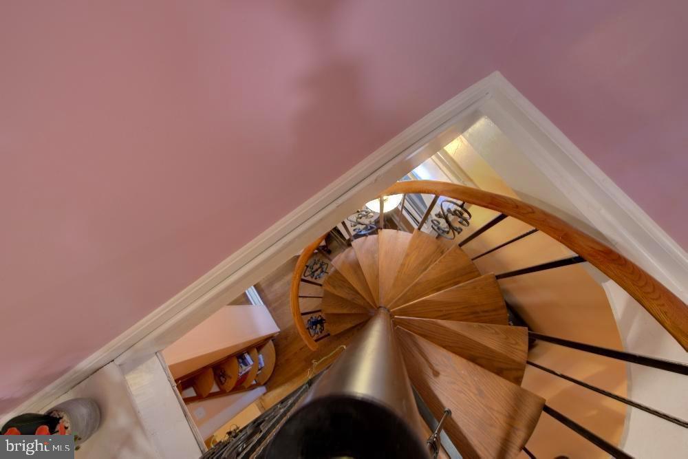 PARK HEIGHTS - Residential Lease