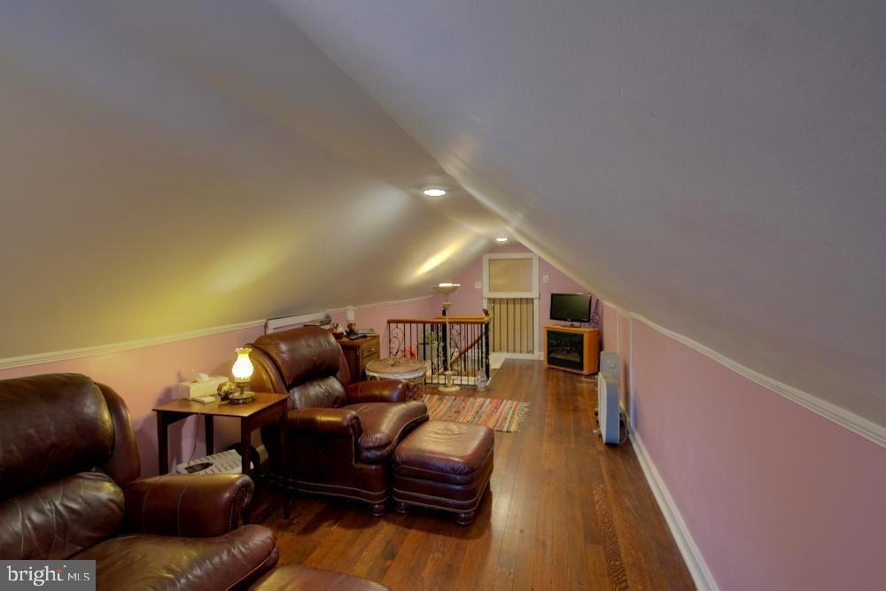 PARK HEIGHTS - Residential Lease