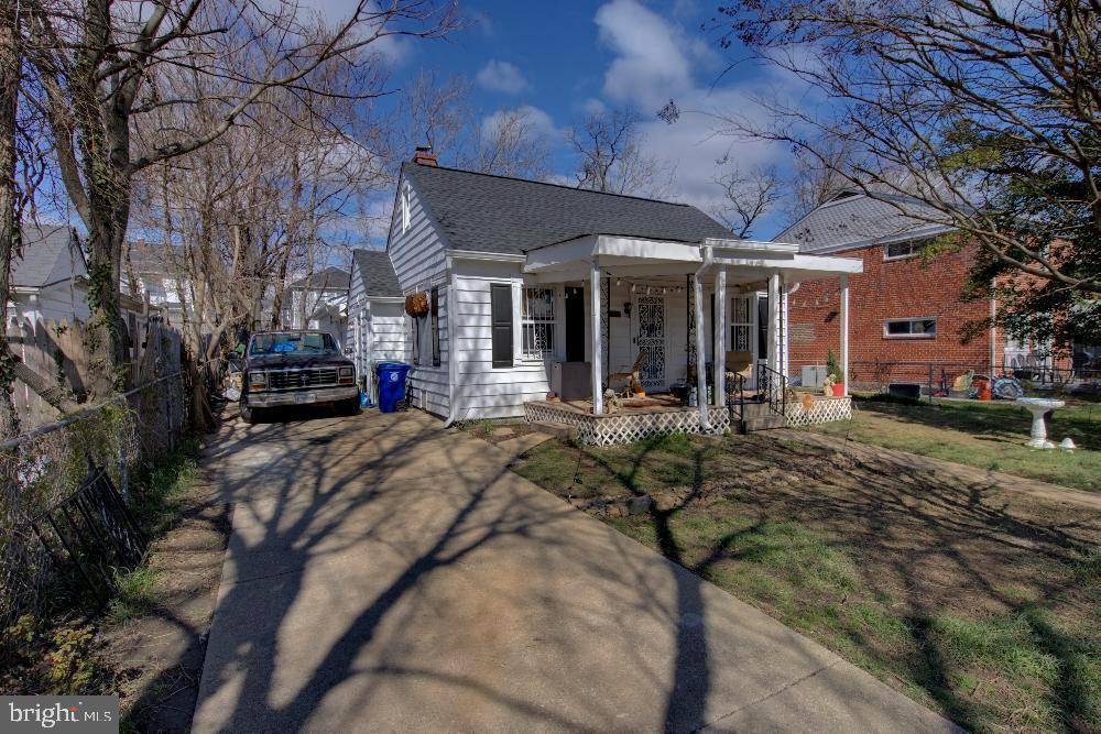 PARK HEIGHTS - Residential Lease