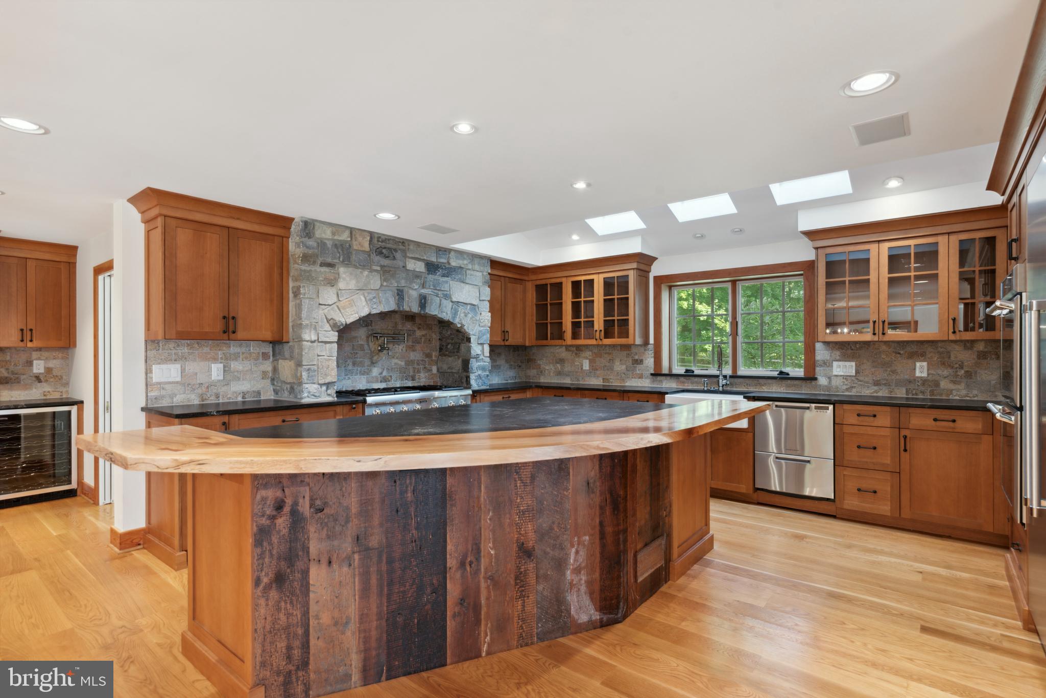 FORT WASHINGTON - Residential