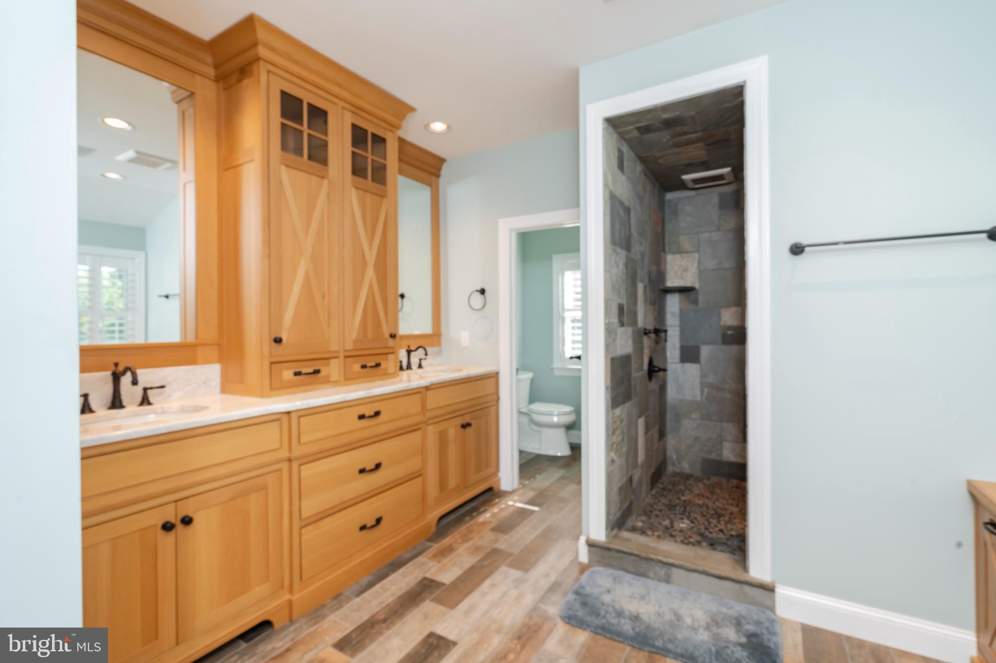 FORT WASHINGTON - Residential