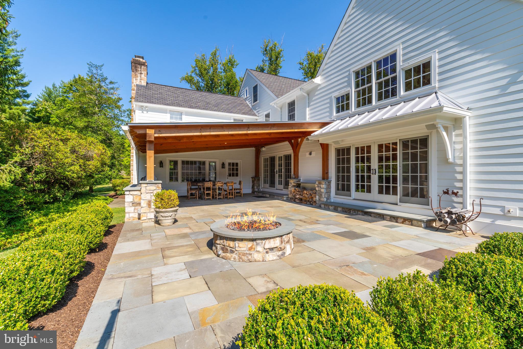 FORT WASHINGTON - Residential